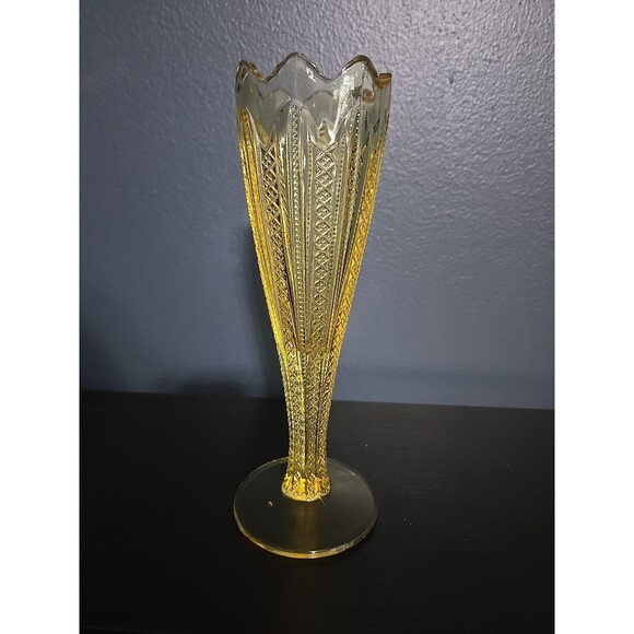 Vintage Indiana Glass Vase Ribbon or Zipper Yellow Mist 8" 1990 - Picture 1 of 6